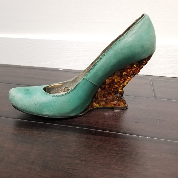 Anthropologie size 6 heels - Picture 8 of 10